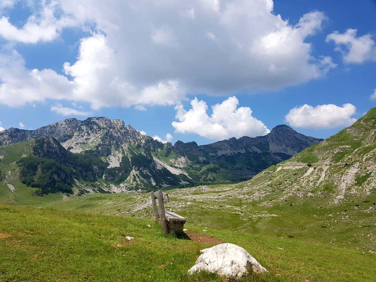 Краса та велич природи. Путівник по Дурмітору - одній з наймальовничіших локацій Чорногорії